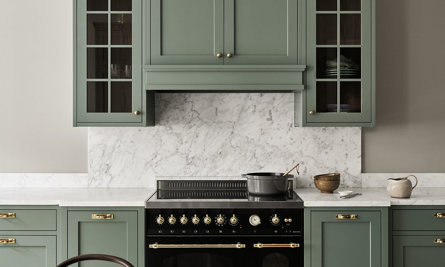 Classic-Shaker-Kitchen-Cabinets