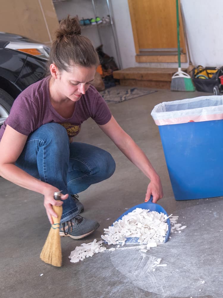 Cleaning Oil Stains with a Poultice