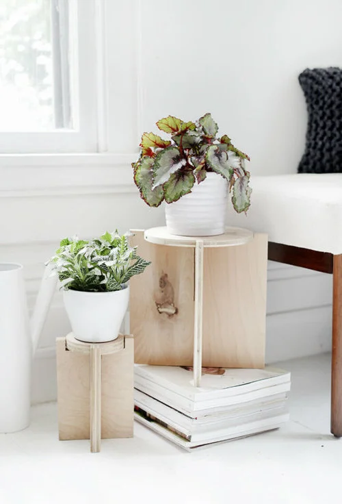 DIY Small Wooden Plant Pedestal .jpg
