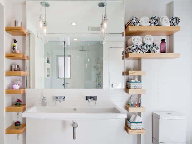 Innovative Bathtub Storage