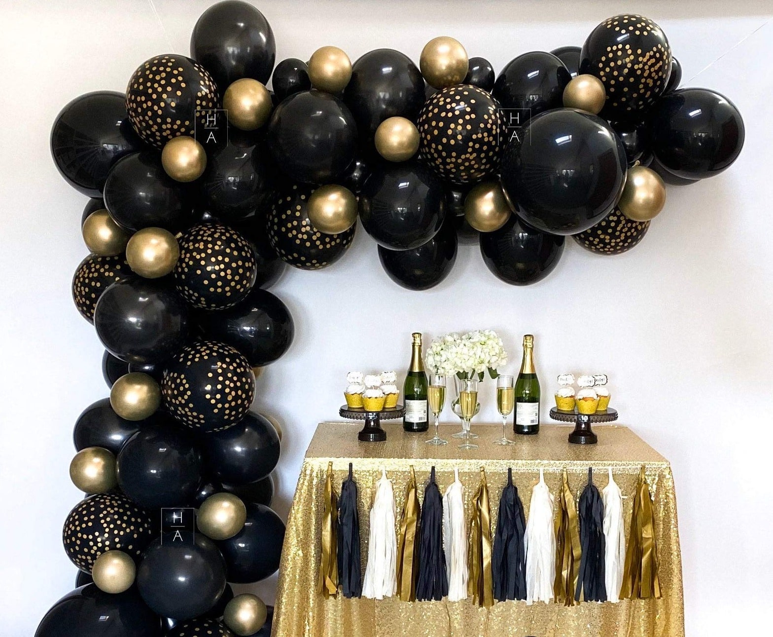 Modern Party Balloon Decor