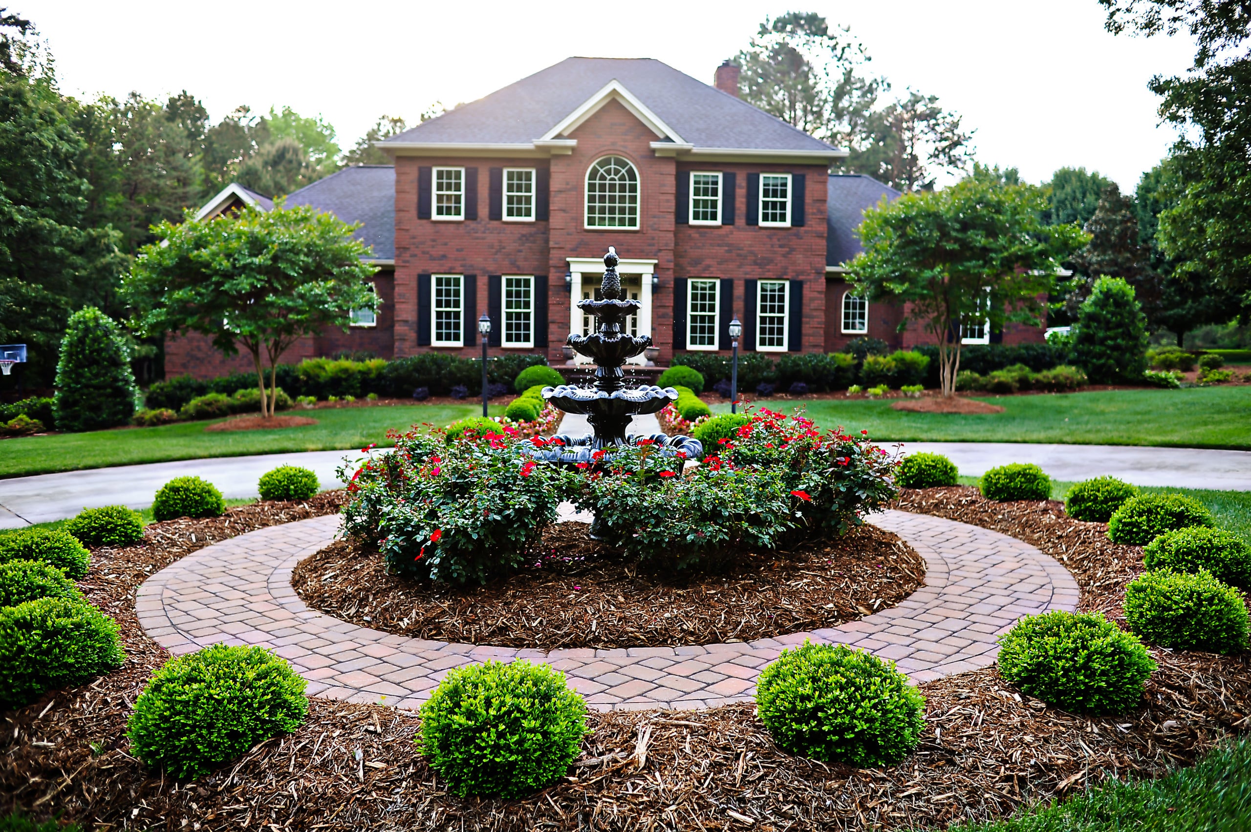 Roundabout Driveway Style