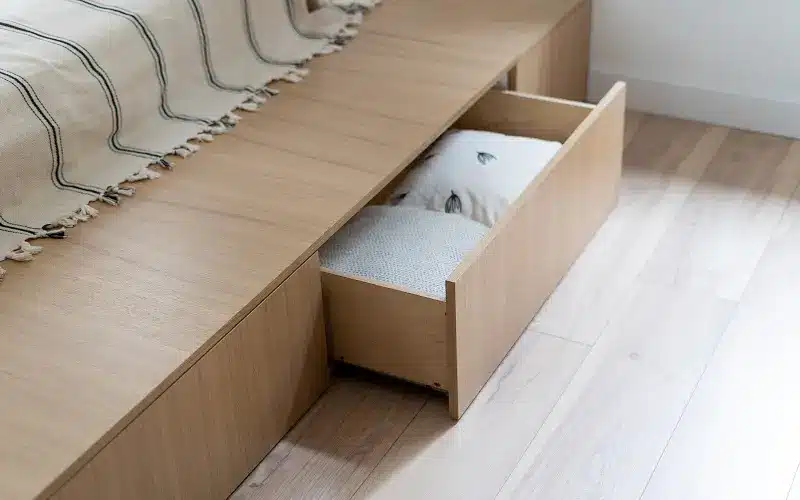 Side Drawers Slots