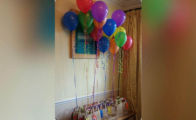 Tied Balloons to Favor Bags