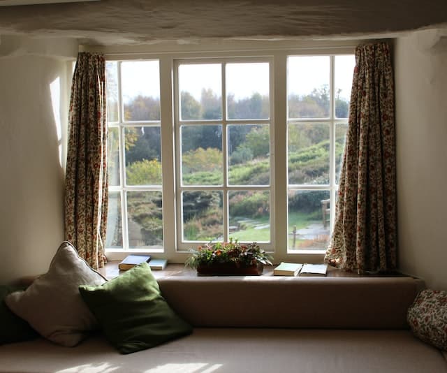 Window-Sill-Curtains