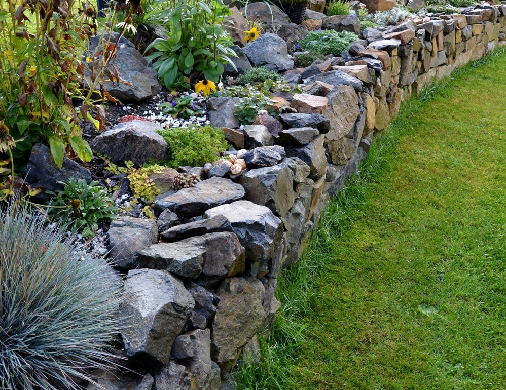 Sandstone Patio Wall