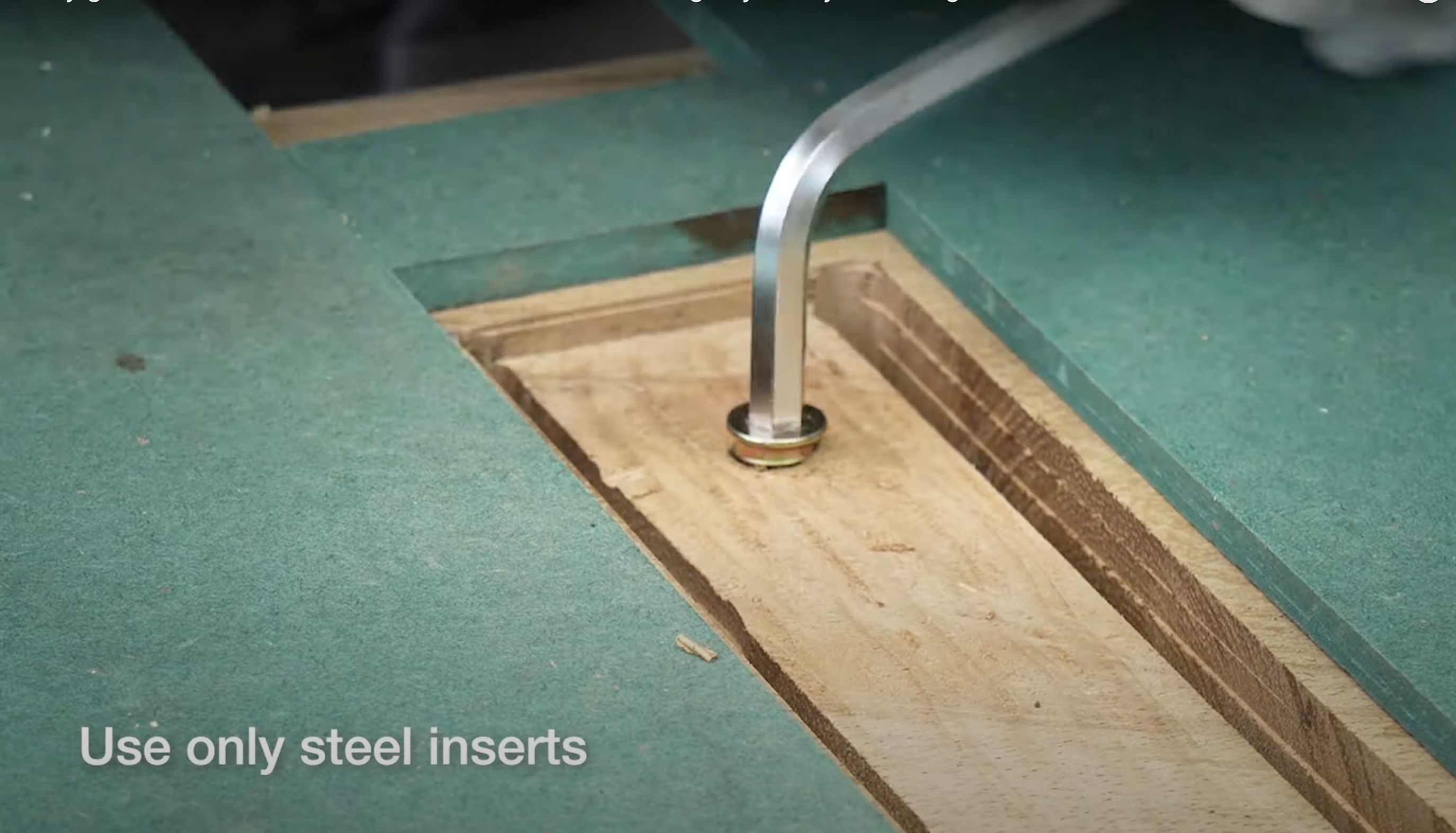 Installing_threaded_inserts_in_wood