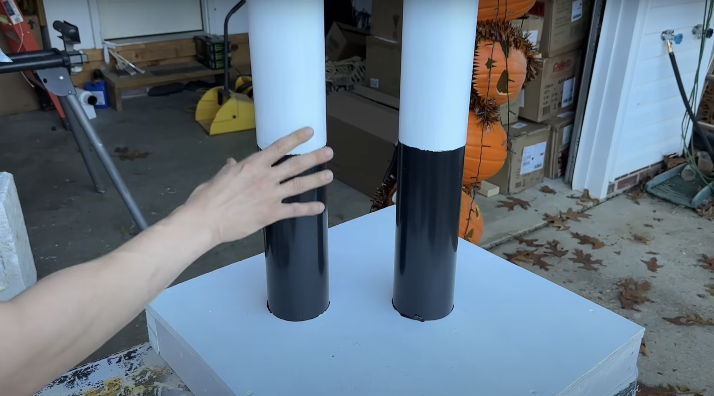 L-Step_4_Attach_Legs_to_Base