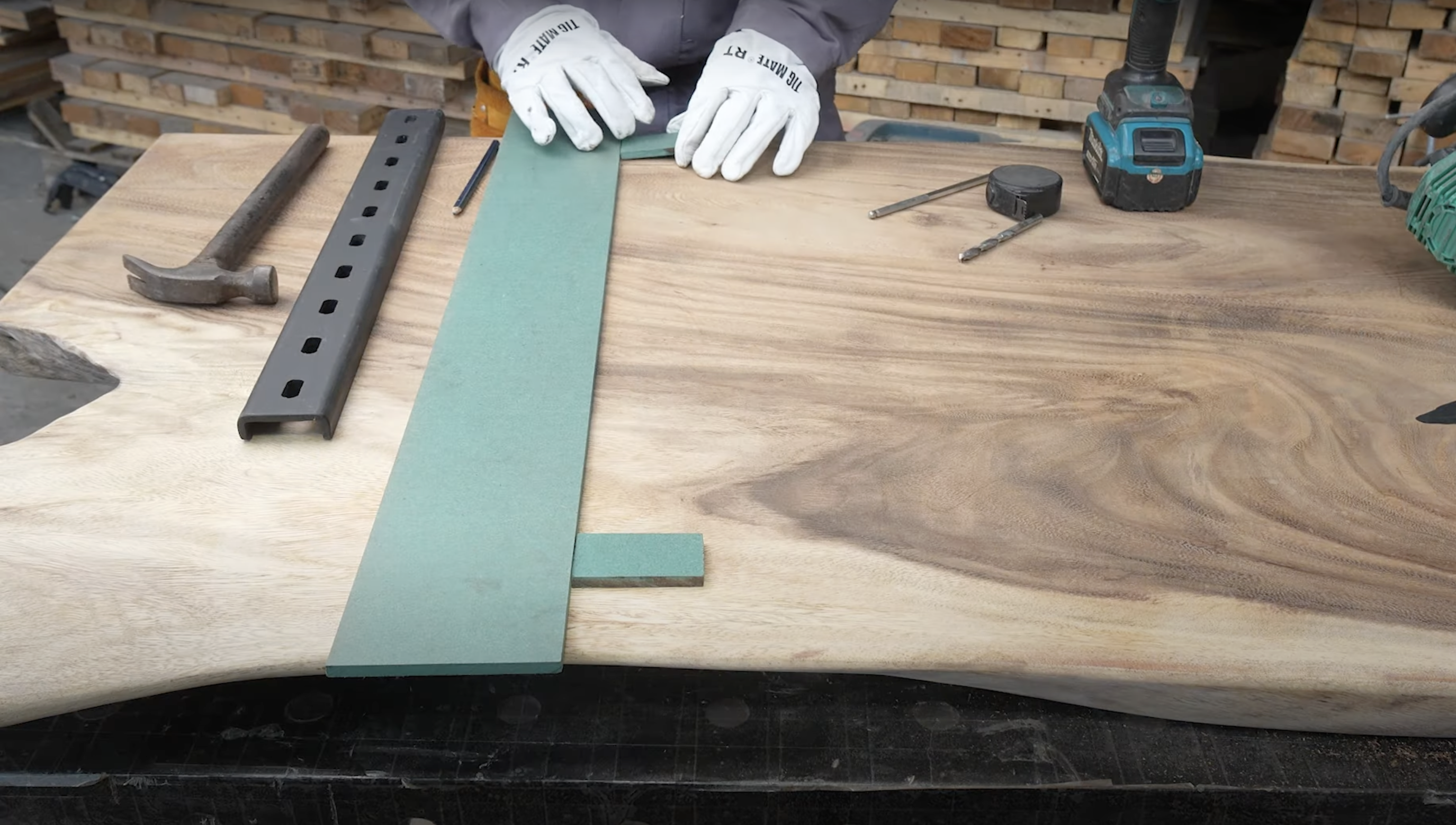 Making_a_jig_for_C-channel