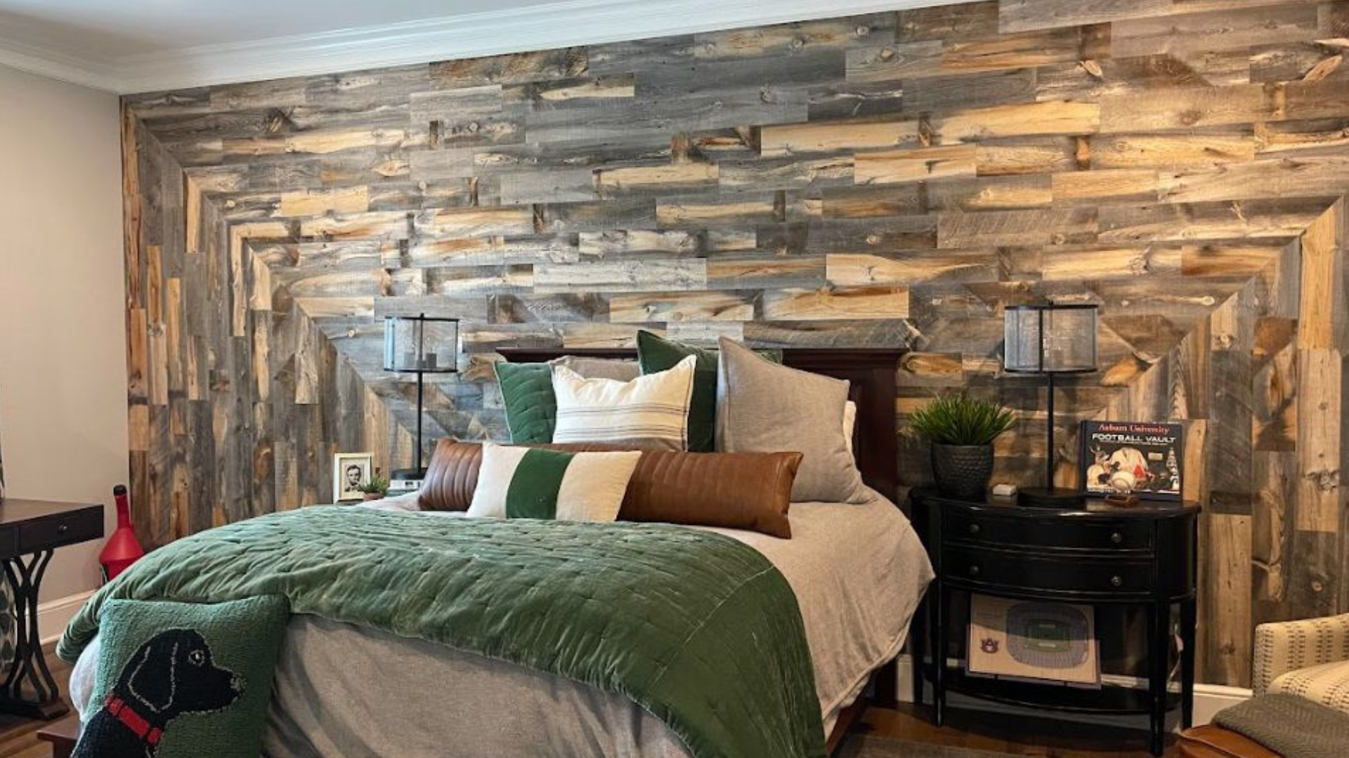 Reclaimed_Wood_Accent