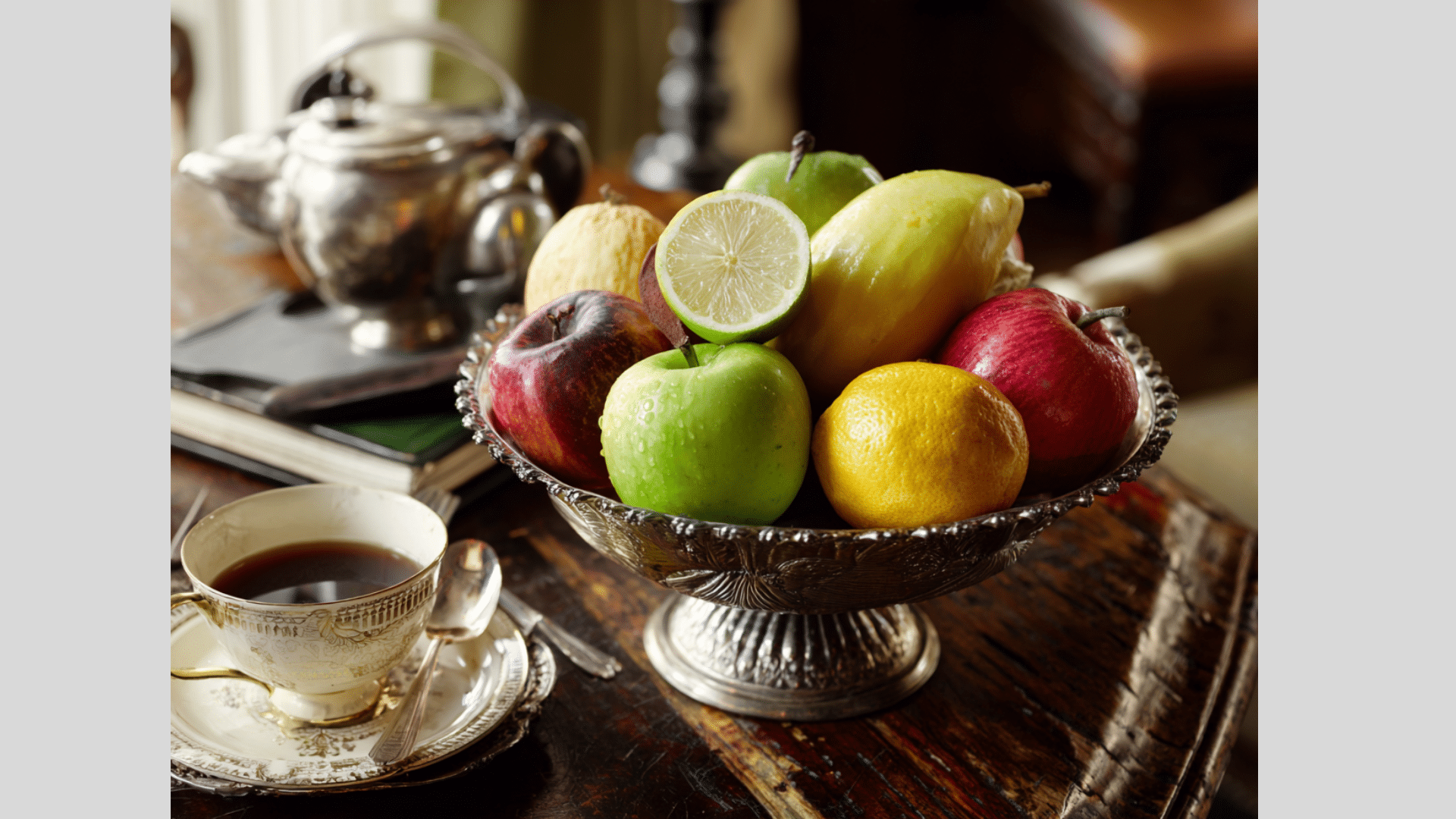 bowl of fruits